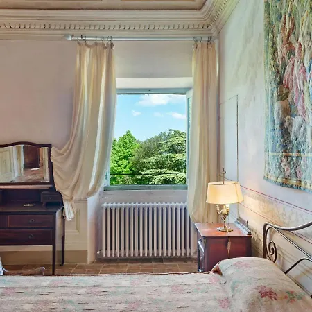 Lavish In With Swimming Pool * Filottrano