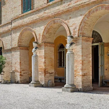 Villa Lavish In With Swimming Pool Filottrano