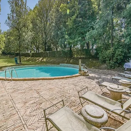 Villa Lavish In With Swimming Pool *
